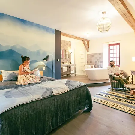 Château Historique Avec Jardin, Et Salle De Sport, Idéal Pour Séminaires Ou Séjours Détente - Fr-1-426-516 Hébergement de vacances *