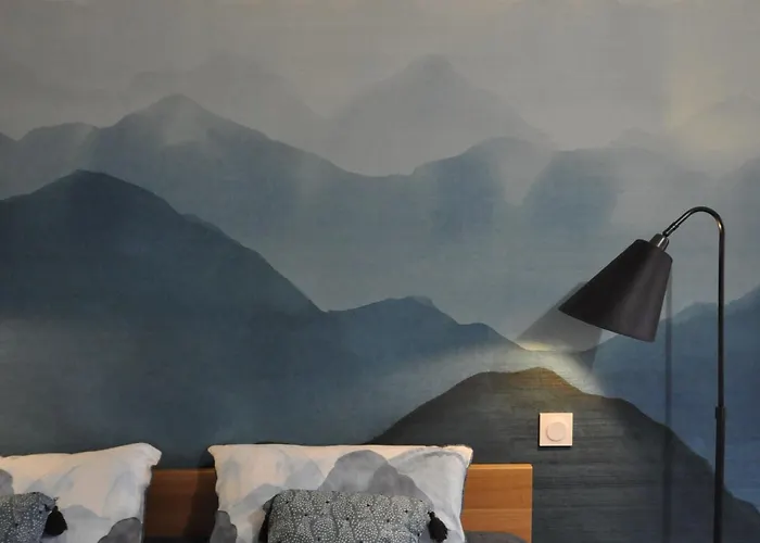 Chateau Historique Avec Jardin, Et Salle De Sport, Ideal Pour Seminaires Ou Sejours Detente - Fr-1-426-516