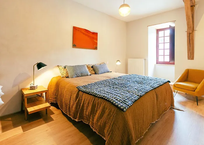 Σπίτι διακοπών Chateau Historique Avec Jardin, Et Salle De Sport, Ideal Pour Seminaires Ou Sejours Detente - Fr-1-426-516 *