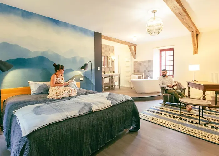 Chateau Historique Avec Jardin, Et Salle De Sport, Ideal Pour Seminaires Ou Sejours Detente - Fr-1-426-516 Σπίτι διακοπών *