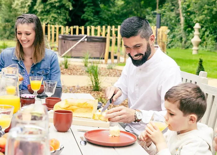 Σπίτι διακοπών Chateau Historique Avec Jardin, Et Salle De Sport, Ideal Pour Seminaires Ou Sejours Detente - Fr-1-426-516 La Rabateliere