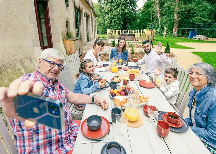 Chateau Historique Avec Jardin, Et Salle De Sport, Ideal Pour Seminaires Ou Sejours Detente - Fr-1-426-516 Σπίτι διακοπών *